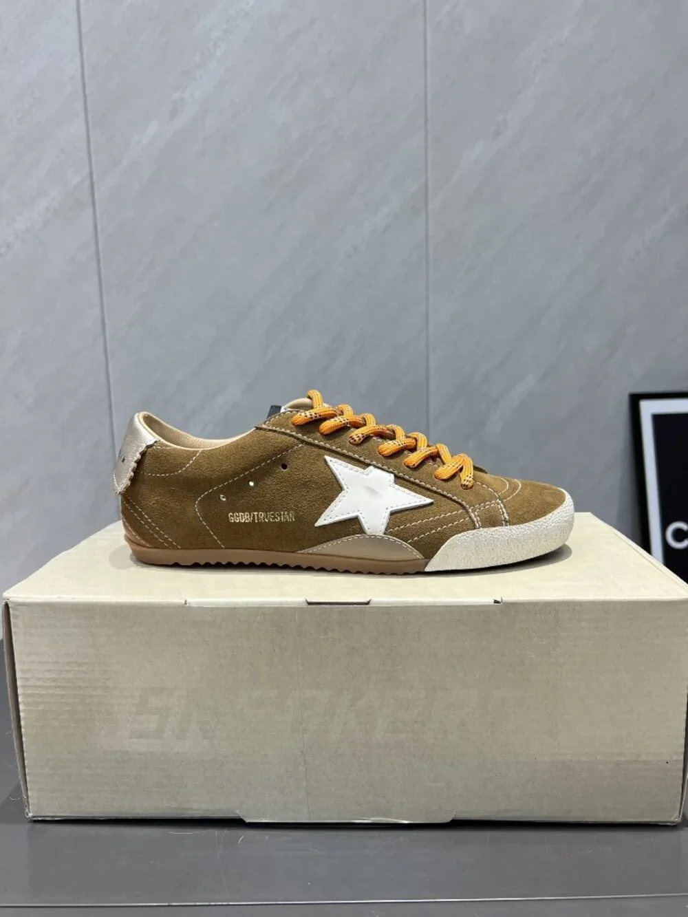 Golden Goose Tan Suede Star-Embellished Sneakers - Picture 5 of 9